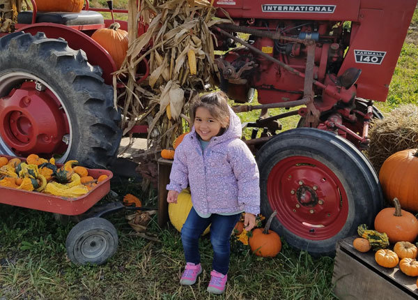 img-037 Young Girl At Greg's U-Pick Pumpkin Patch